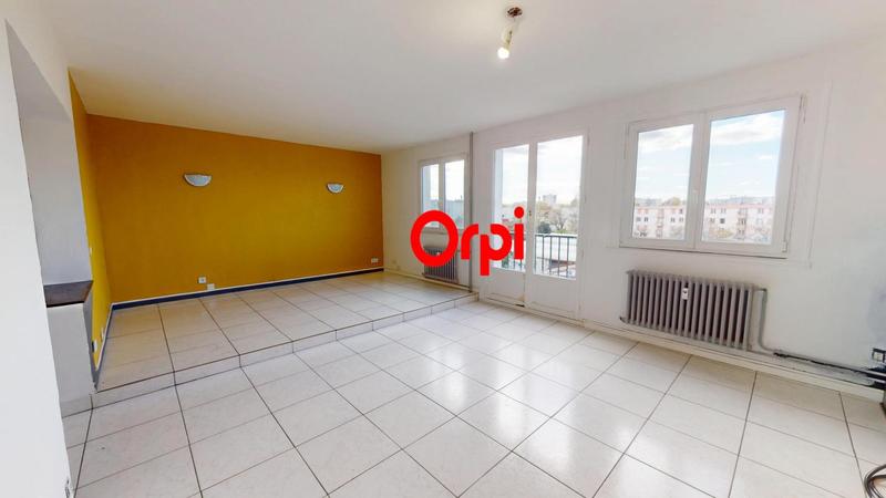 Appartement - 77 m² - 5 pièces