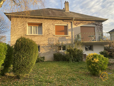 Maison - 110 m² - 5 pièces