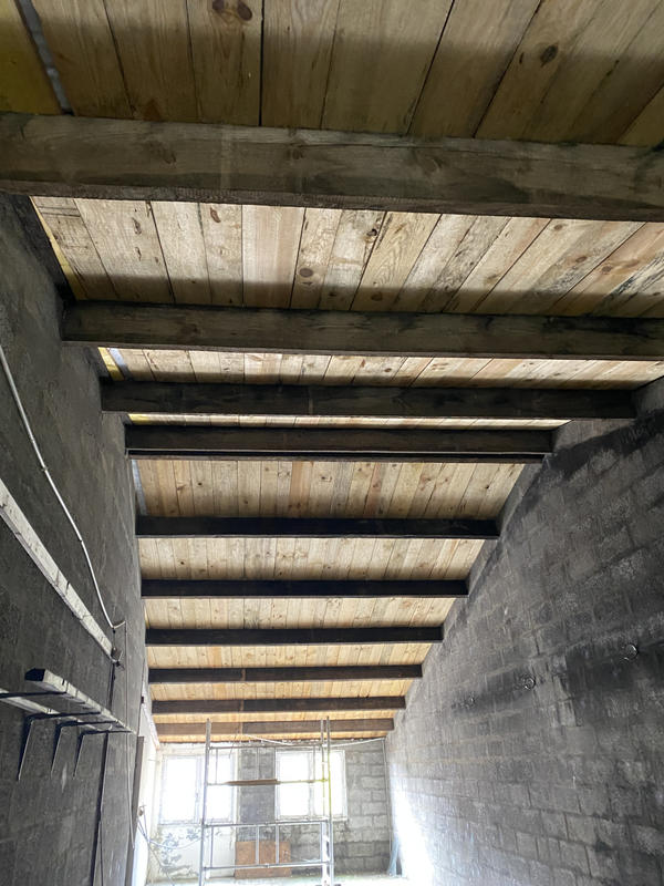 Parking / Garage - 115 m²