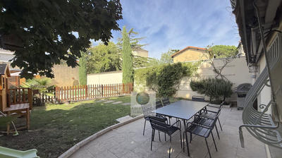 Maison - 164 m² - 6 pièces