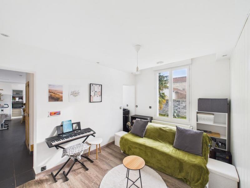 Maison - 92 m² - 5 pièces