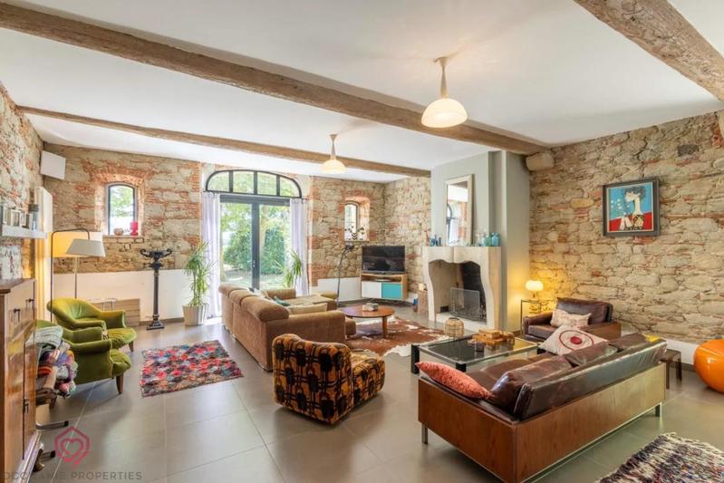 Maison de maîtres - 900 m² - 26 pièces