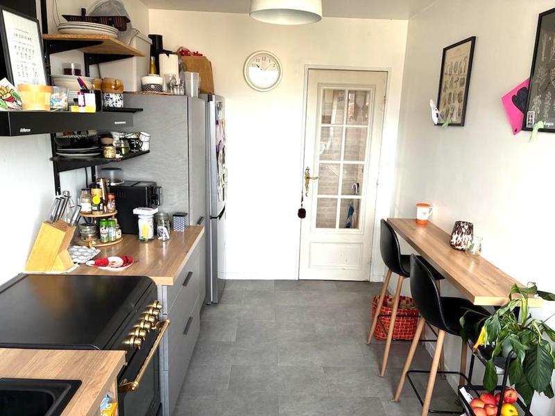 Appartement - 80 m² - 4 pièces