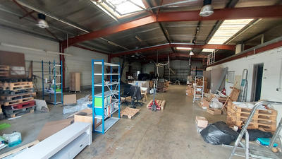 Local d'activités - 405 m²