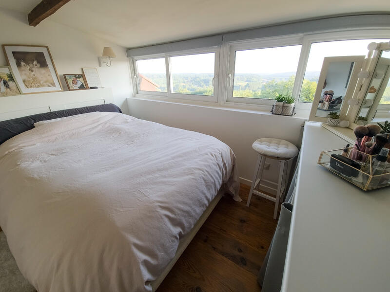 Maison - 136 m² - 9 pièces