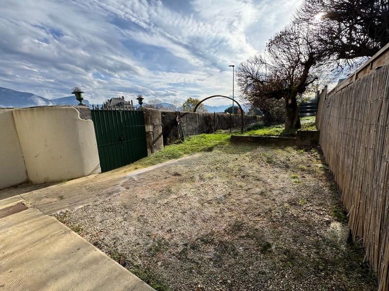 Appartement - 93 m² - 4 pièces