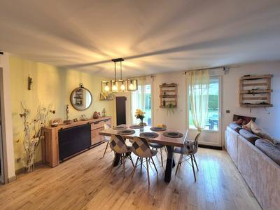 Maison - 108 m² - 5 pièces