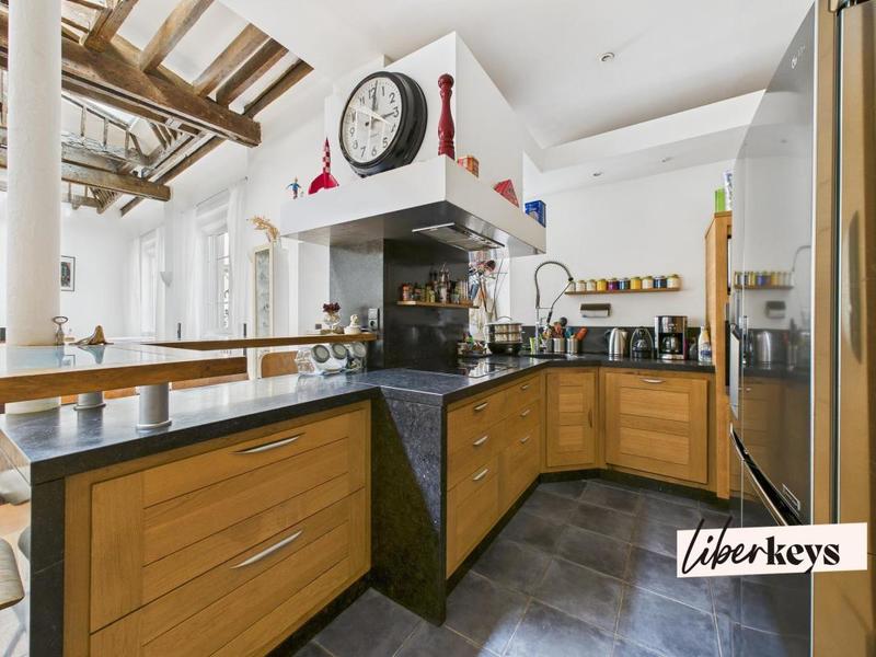 Loft - 160 m² - 5 pièces