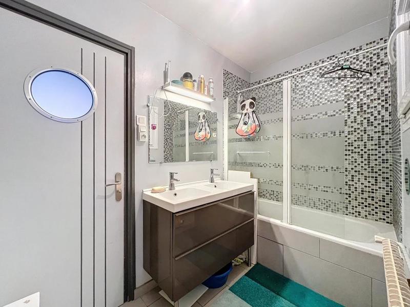 Appartement - 81 m² - 5 pièces