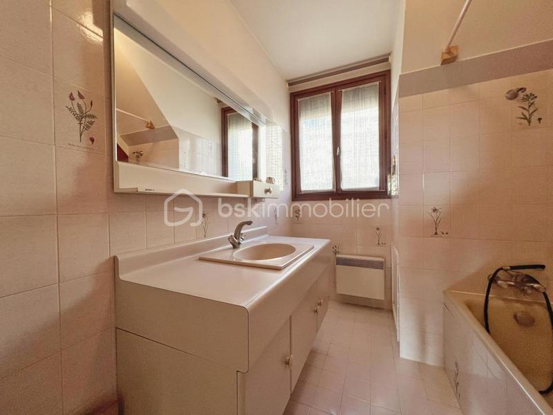 Maison - 152 m² - 7 pièces