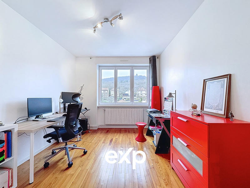 Appartement - 92 m² - 4 pièces