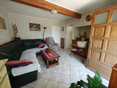 Propriété - 147 m² - 6 pièces