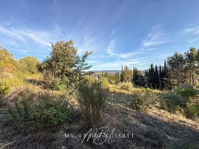 Terrain constructible - 2 347 m²
