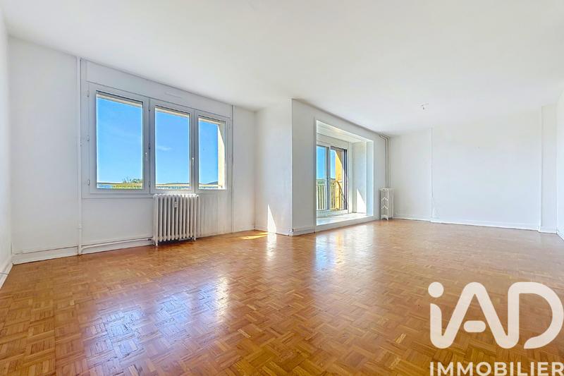 Appartement - 121 m² - 6 pièces