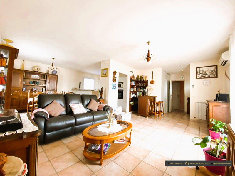 Villa - 180 m² - 5 pièces