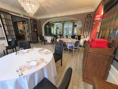 Fonds de commerce - 900 m²