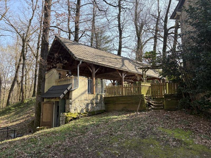 Maison - 218 m² - 5 pièces