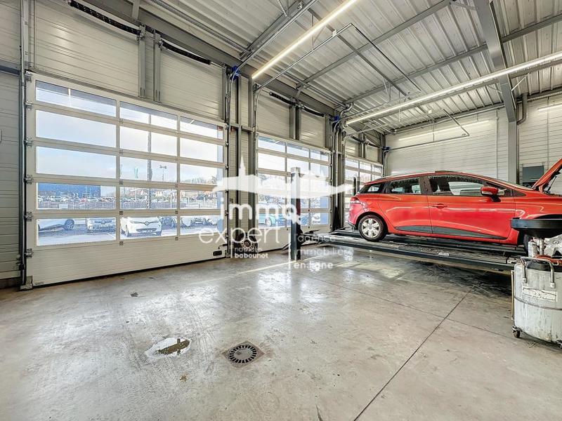 Fonds de commerce - Local commercial - 526 m²