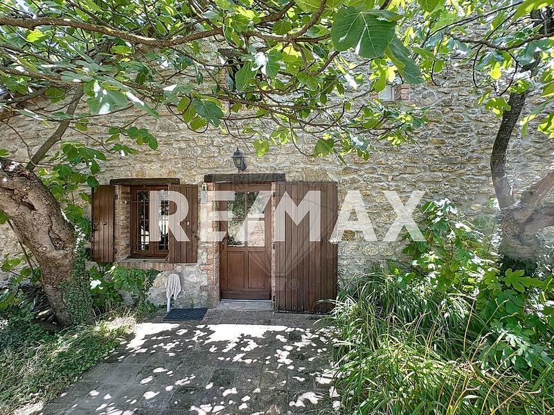 Mas - 191 m² - 6 pièces