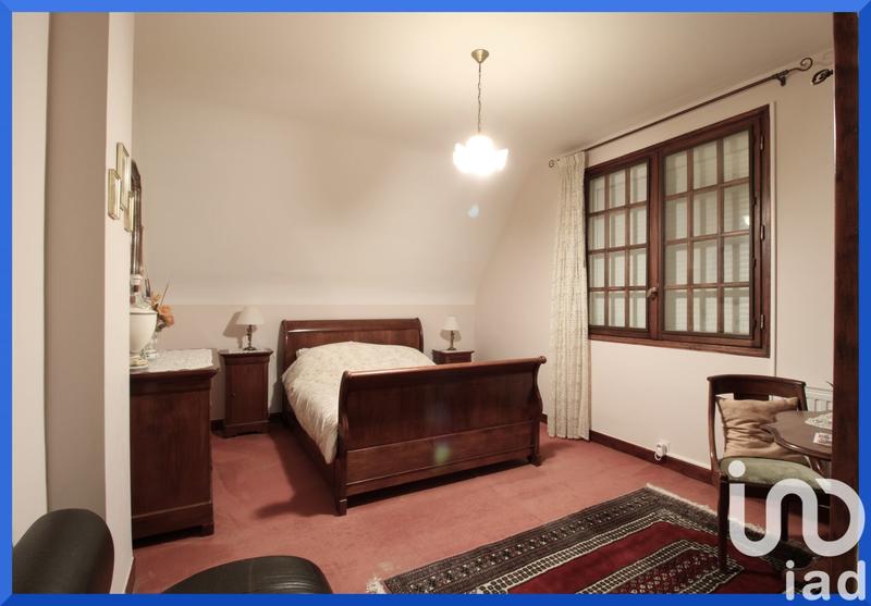 Maison - 177 m² - 7 pièces