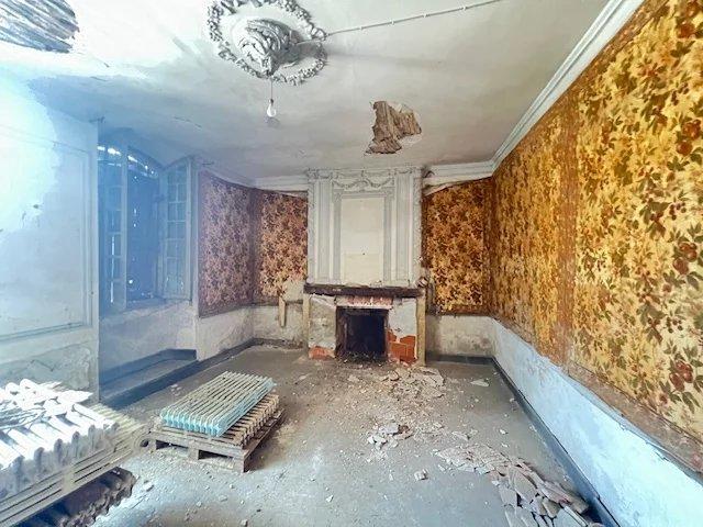 Maison de village - 300 m² - 8 pièces