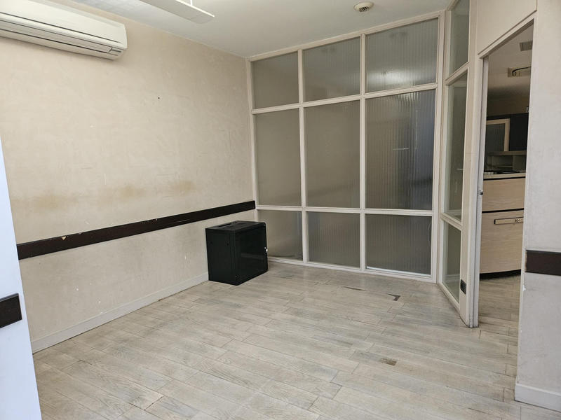 Local commercial - 257 m²