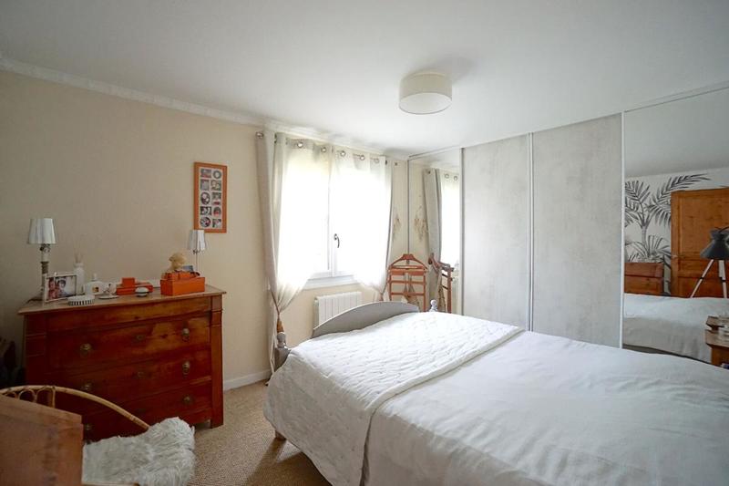 Maison - 180 m² - 9 pièces