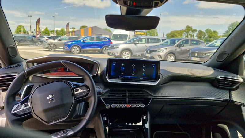 Peugeot 2008 Puretech 130 Eat8 Gt