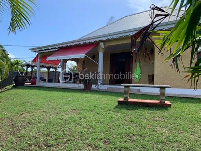 Propriété - 303 m² - 13 pièces