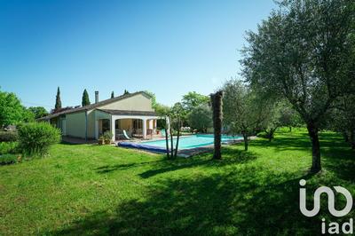 Maison - 187 m² - 6 pièces