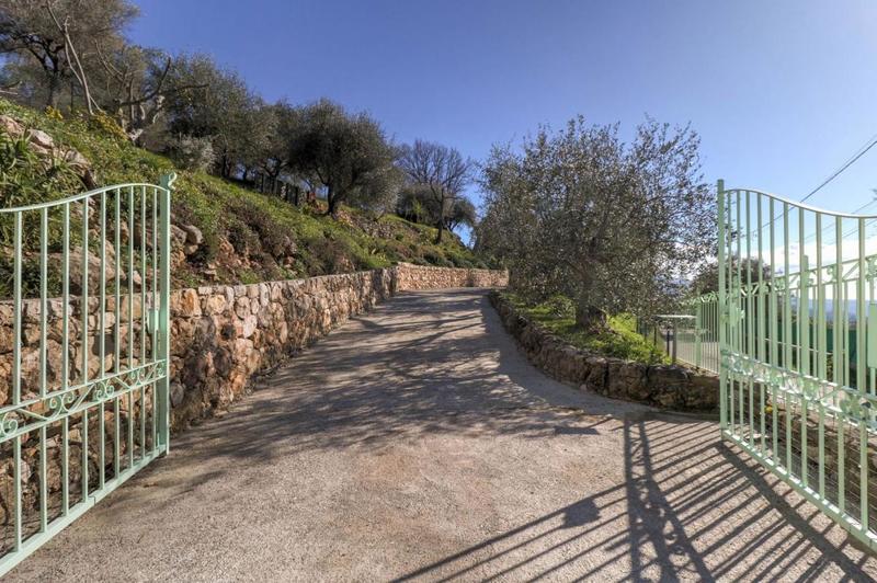 Maison - 137 m² - 5 pièces