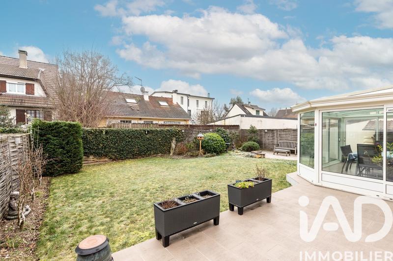 Maison - 160 m² - 8 pièces