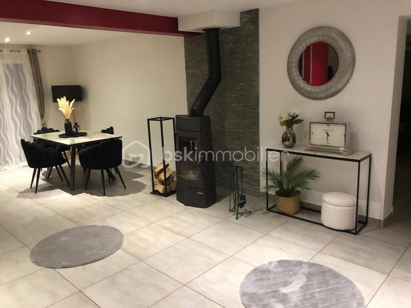 Maison - 161 m² - 7 pièces