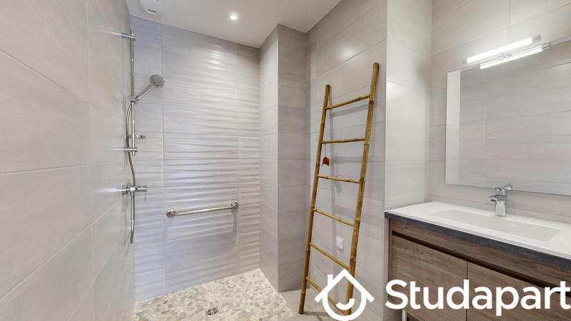 Chambre - 17 m² - 1 pièce