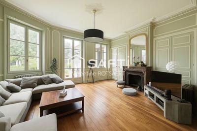 Hôtel particulier - 590 m² - 16 pièces