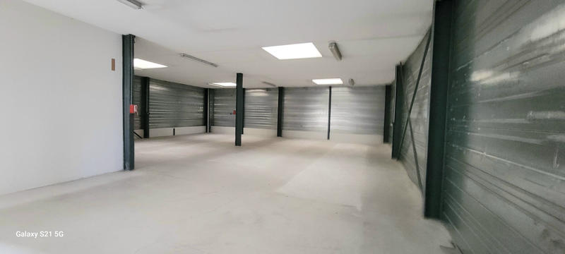 Local commercial - 1 000 m²