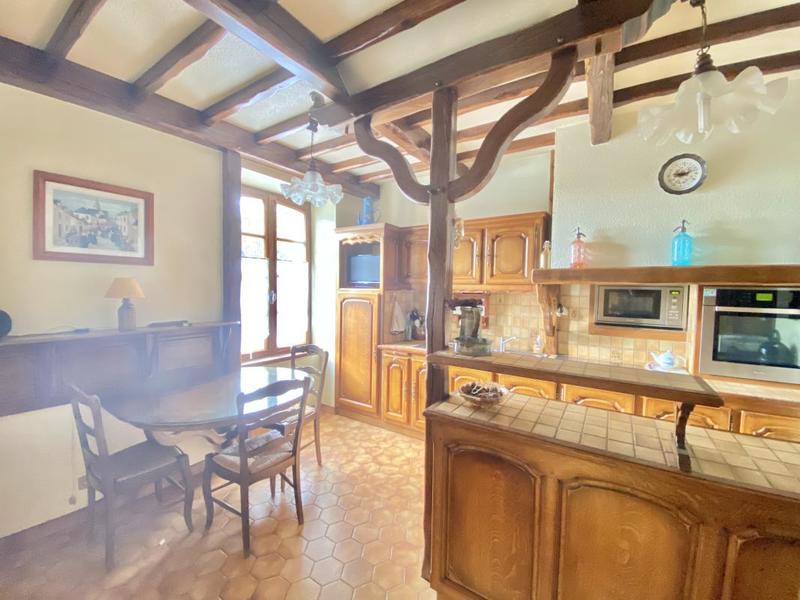 Maison - 300 m² - 13 pièces