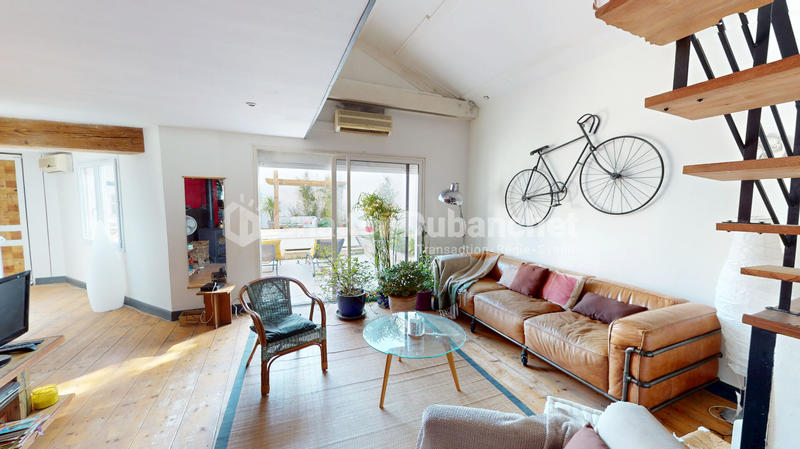 Maison - 200 m² - 6 pièces