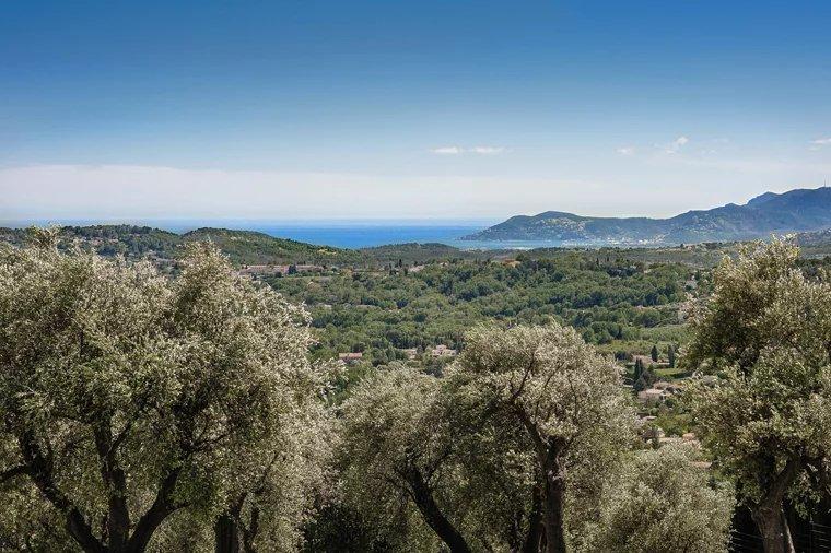 Villa - 625 m² - 10 pièces