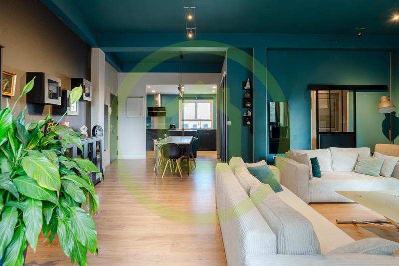 Appartement - 120 m² - 5 pièces