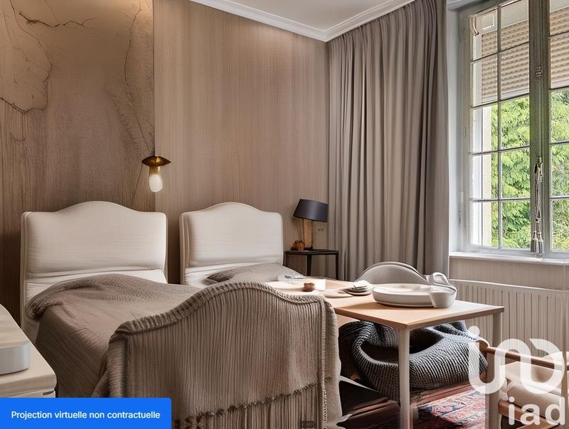 Maison - 241 m² - 10 pièces