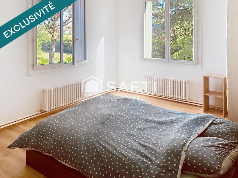 Maison - 240 m² - 8 pièces