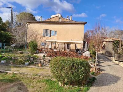 Maison - 175 m² - 8 pièces