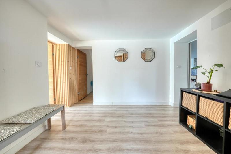 Maison - 190 m² - 7 pièces