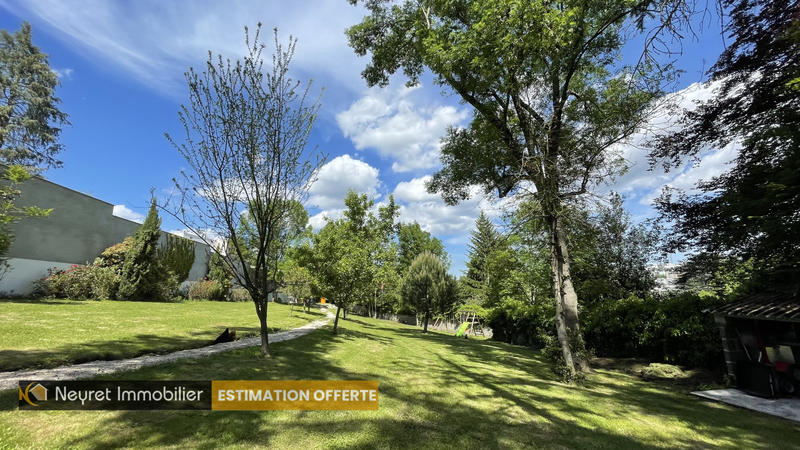 Maison - 320 m² - 10 pièces