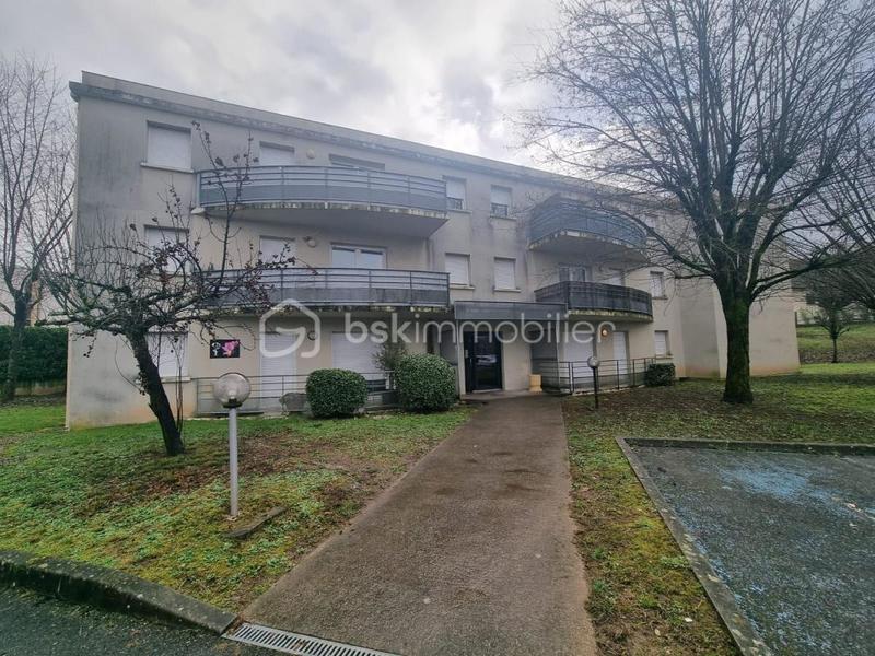 Loft - 48 m² - 2 pièces