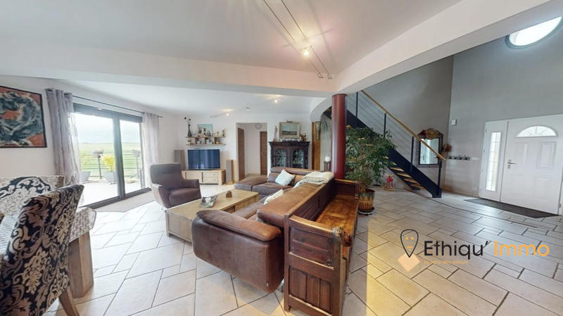 Maison - 316 m² - 8 pièces