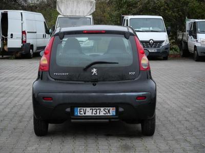 Peugeot 107 1.0i-12v
