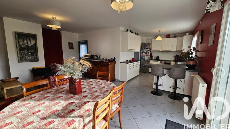 Maison - 88 m² - 4 pièces