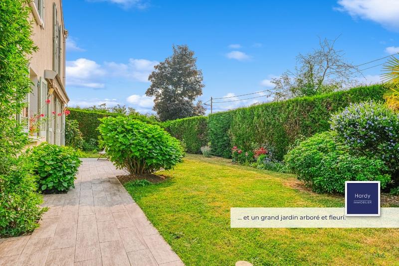 Maison contemporaine - 150 m² - 6 pièces